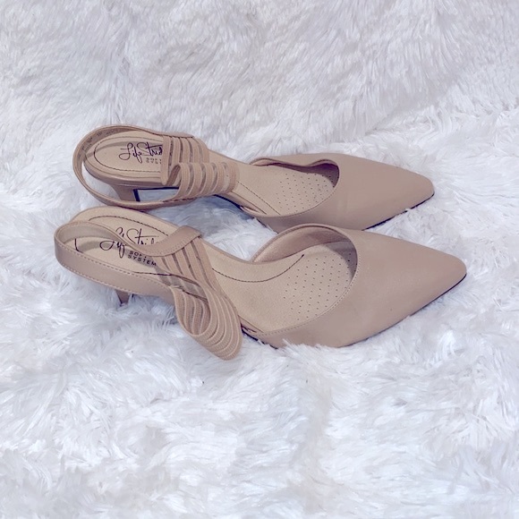 Life stride soft system nude heels, size 10. Extra arch and heel support - Picture 2 of 16